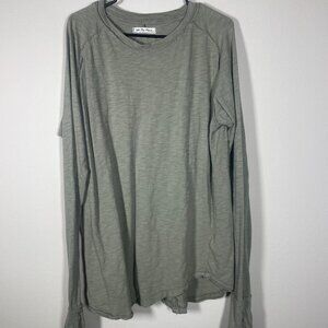 We The Free Small Long Sleeve Thumbhole Tee Shirt Olive Green Casual Oversized!